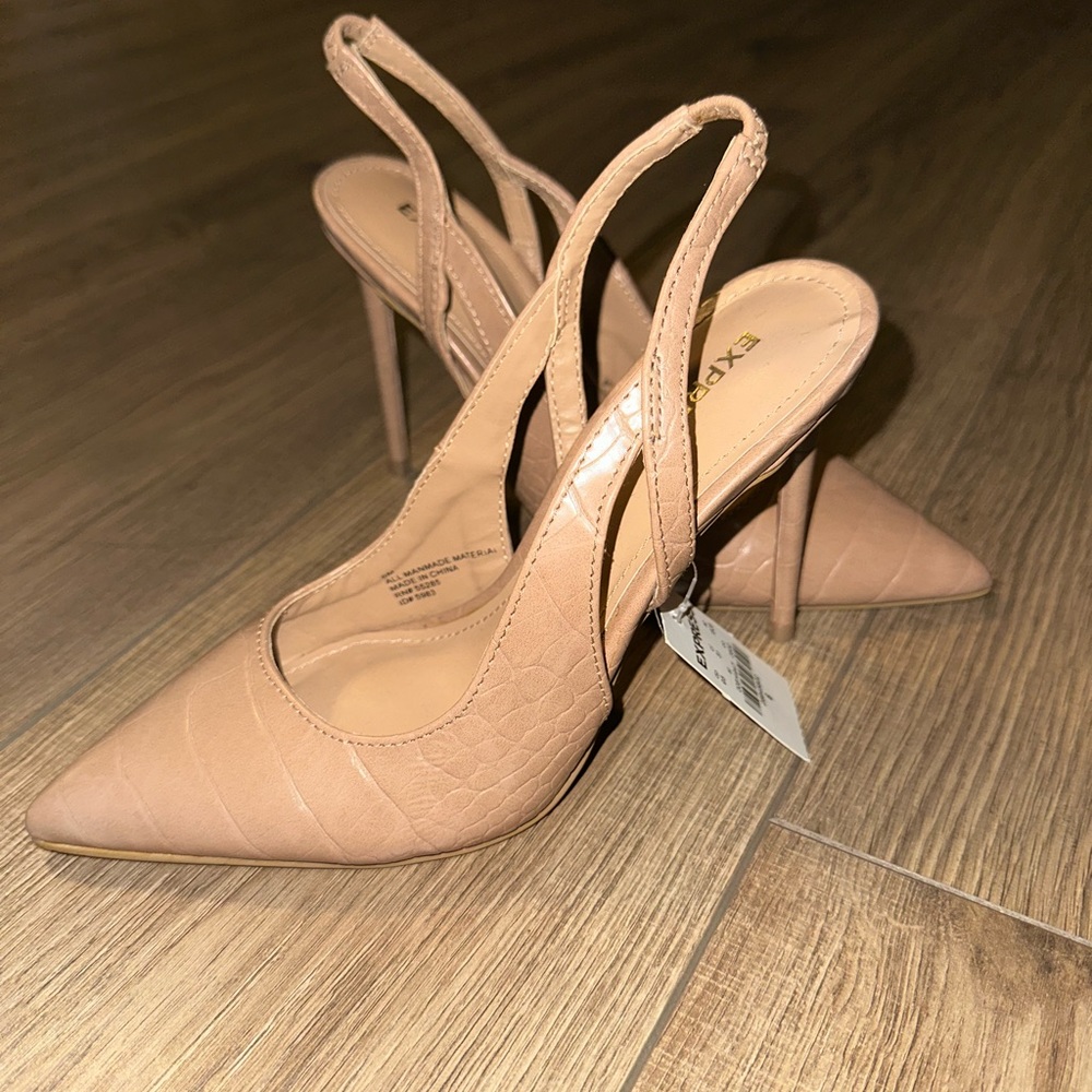 Express heels